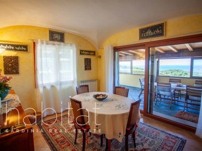 casa indipendente in vendita a Santa Teresa Gallura