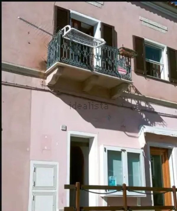casa indipendente in vendita a Santa Teresa Gallura