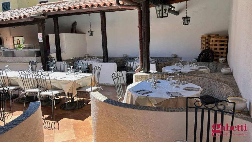 negozio in vendita a Santa Teresa Gallura