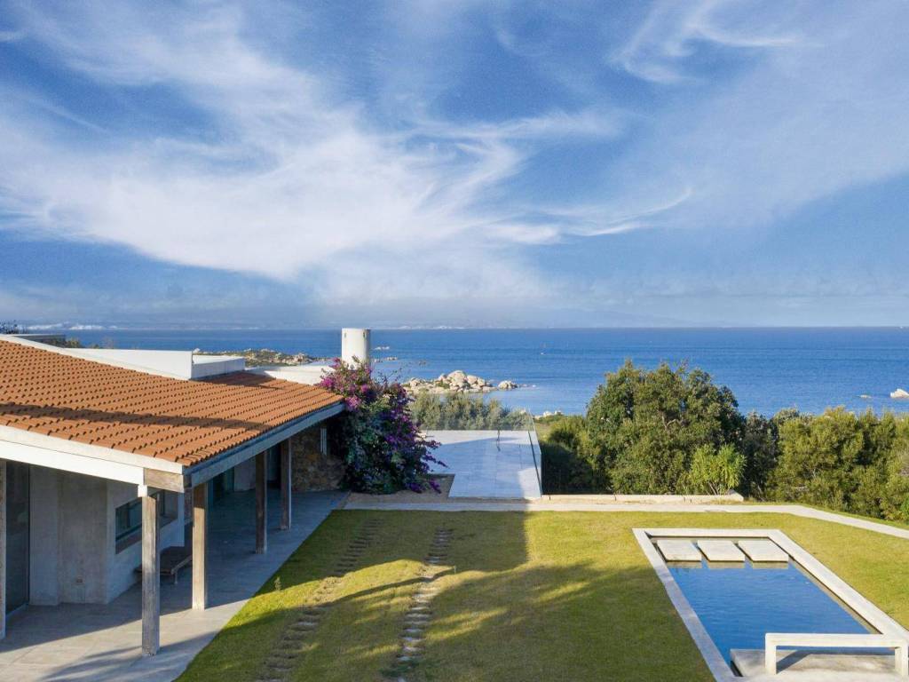 casa indipendente in vendita a Santa Teresa Gallura