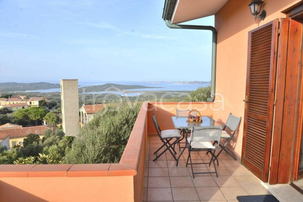 appartamento in vendita a Santa Teresa Gallura
