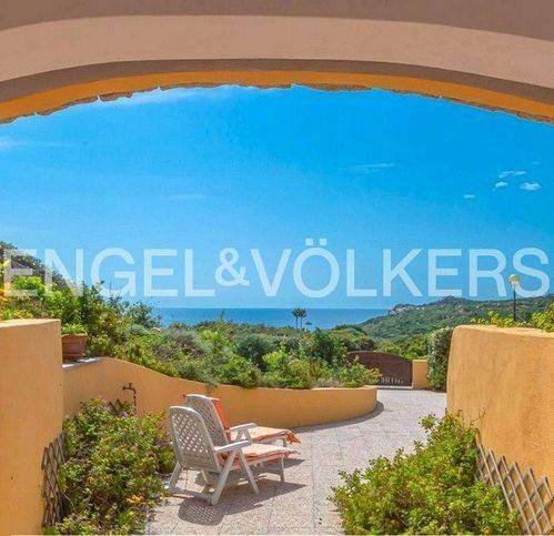 casa indipendente in vendita a Santa Teresa Gallura