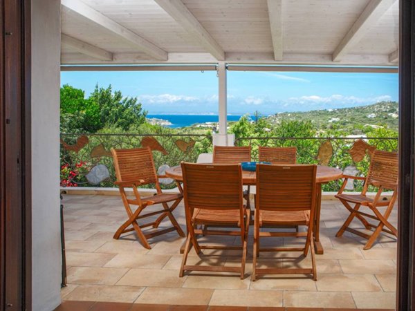 casa indipendente in vendita a Santa Teresa Gallura