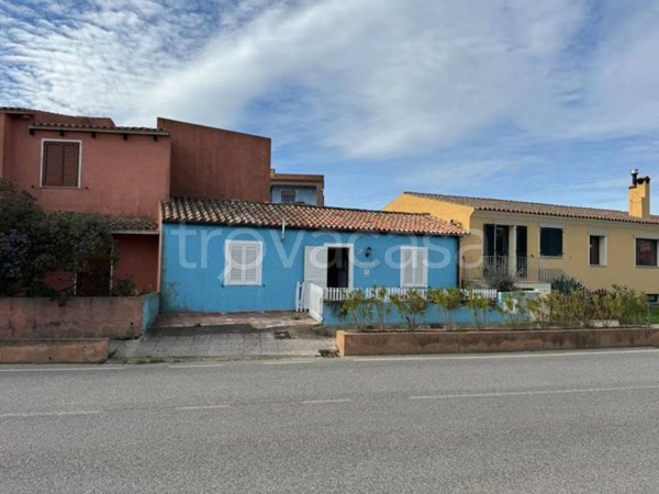 casa indipendente in vendita a Santa Teresa Gallura