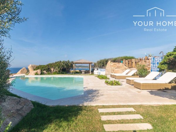 casa indipendente in vendita a Santa Teresa Gallura