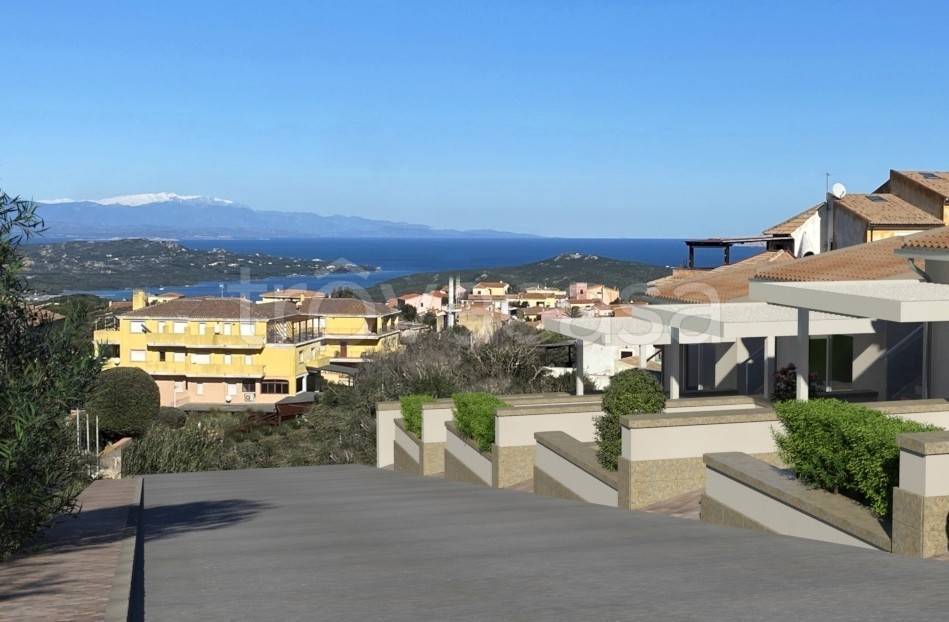 casa indipendente in vendita a Santa Teresa Gallura