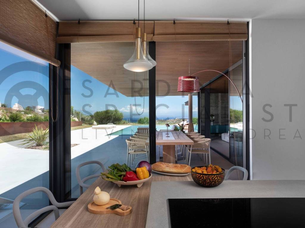 casa indipendente in vendita a Santa Teresa Gallura