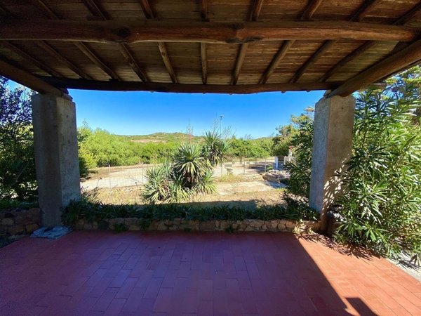 casa indipendente in vendita a Santa Teresa Gallura