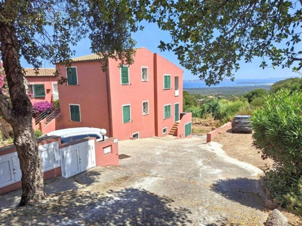 appartamento in vendita a Santa Teresa Gallura