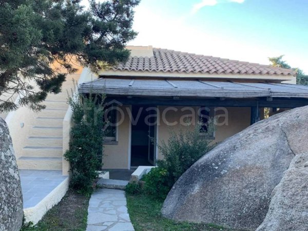 casa indipendente in vendita a Santa Teresa Gallura