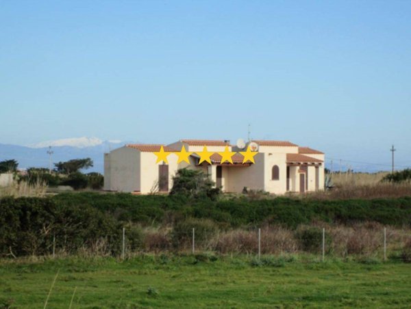 casa indipendente in vendita a Santa Teresa Gallura