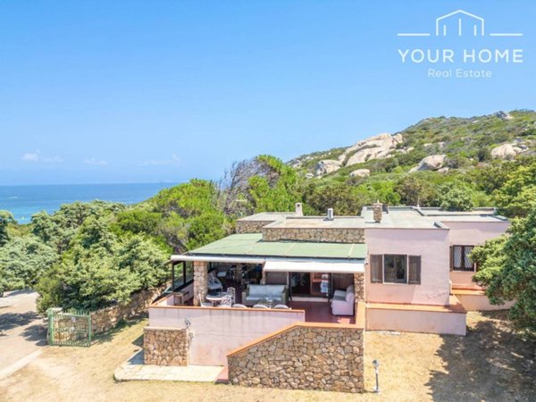casa indipendente in vendita a Santa Teresa Gallura
