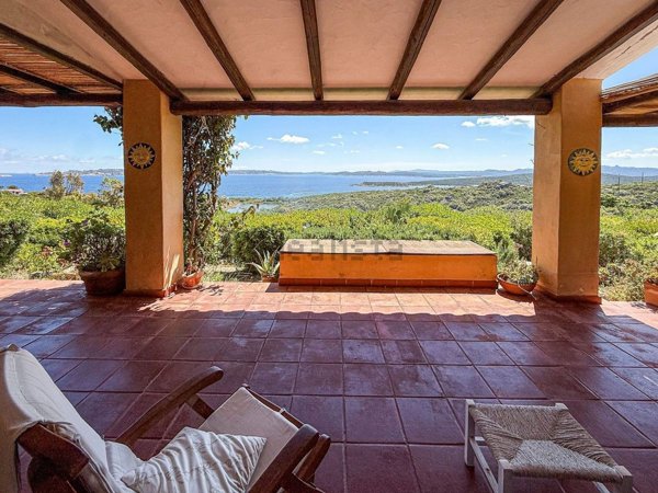 casa indipendente in vendita a Santa Teresa Gallura