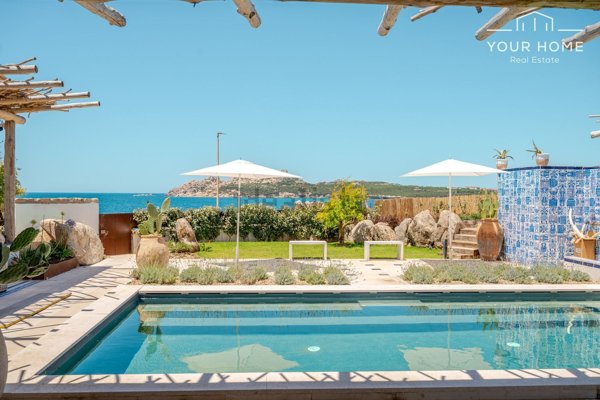 casa indipendente in vendita a Santa Teresa Gallura
