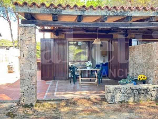 casa indipendente in vendita a Santa Teresa Gallura