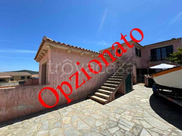 casa indipendente in vendita a Santa Teresa Gallura