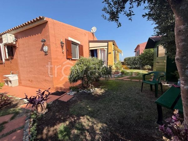 casa indipendente in vendita a Santa Teresa Gallura