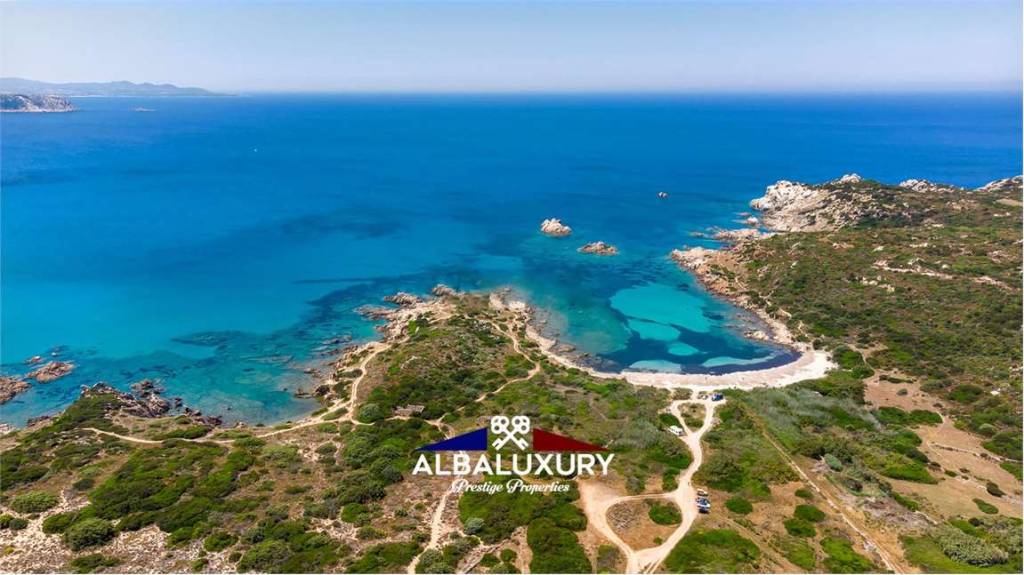 casa indipendente in vendita a Santa Teresa Gallura