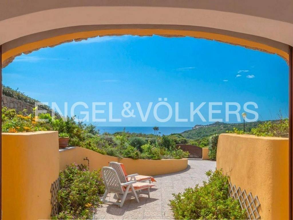 casa indipendente in vendita a Santa Teresa Gallura