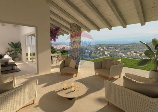 casa indipendente in vendita a Santa Teresa Gallura