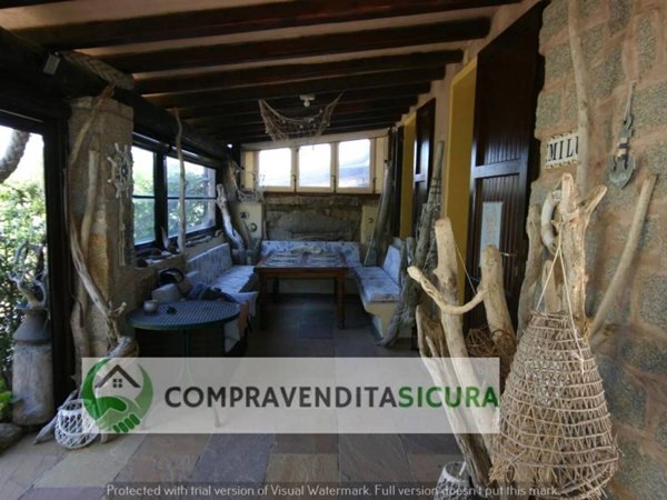 casa indipendente in vendita a Santa Teresa Gallura