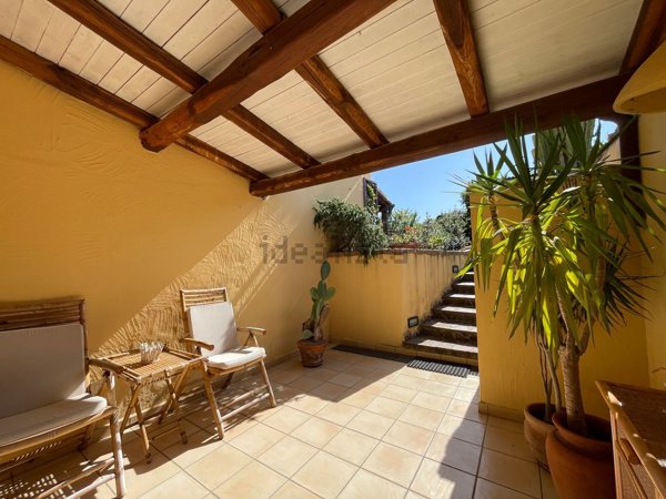 casa indipendente in vendita a Santa Teresa Gallura