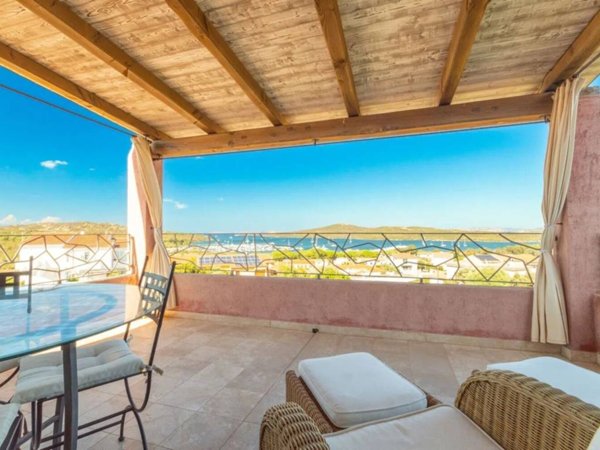 appartamento in vendita a Santa Teresa Gallura