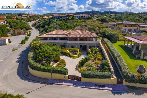 casa indipendente in vendita a Santa Teresa Gallura