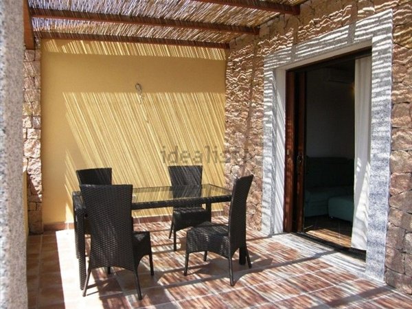 casa indipendente in vendita a Santa Teresa Gallura