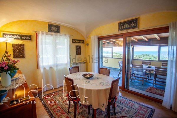 casa indipendente in vendita a Santa Teresa Gallura