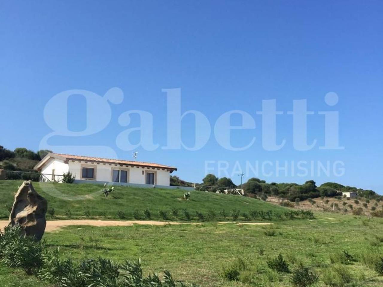 casa indipendente in vendita a Santa Teresa Gallura