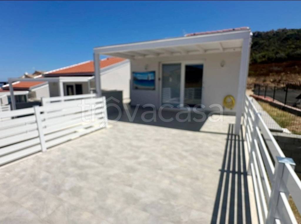 casa indipendente in vendita a Santa Teresa Gallura