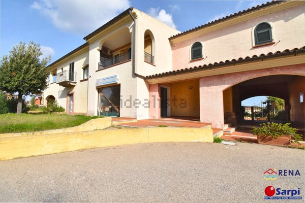 negozio in vendita a Santa Teresa Gallura