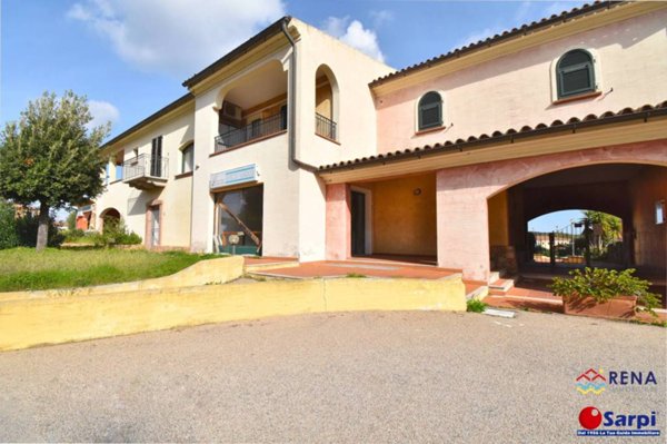 negozio in vendita a Santa Teresa Gallura