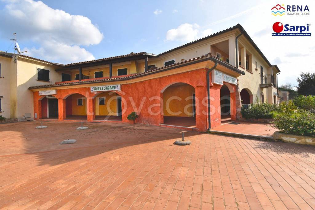 negozio in vendita a Santa Teresa Gallura