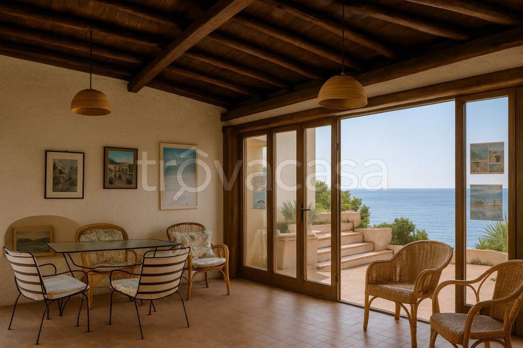 ufficio in vendita a Santa Teresa Gallura