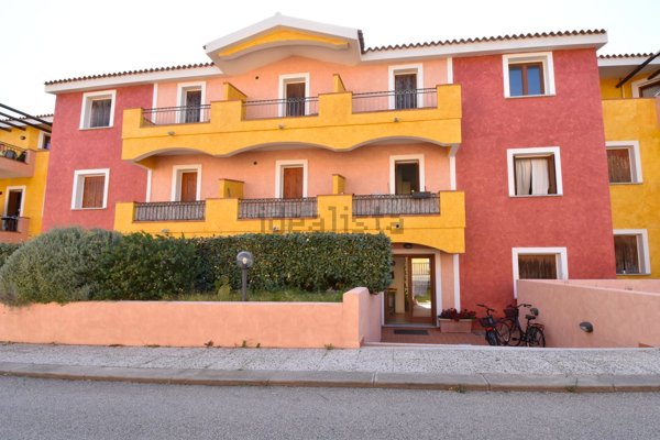 ufficio in vendita a Santa Teresa Gallura