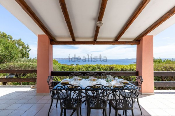 casa indipendente in vendita a Santa Teresa Gallura