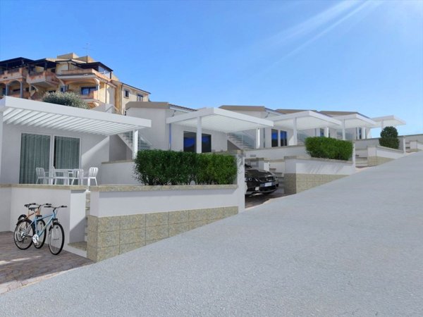 casa indipendente in vendita a Santa Teresa Gallura