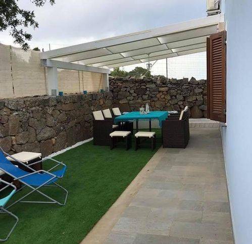 casa indipendente in vendita a Santa Teresa Gallura