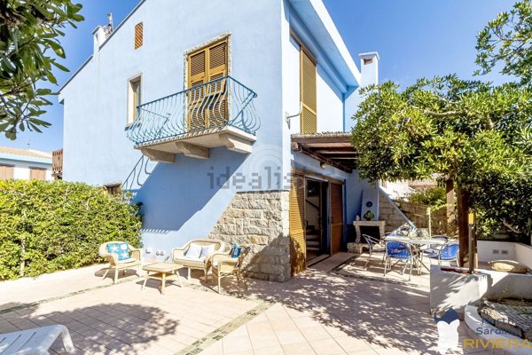 casa indipendente in vendita a Santa Teresa Gallura