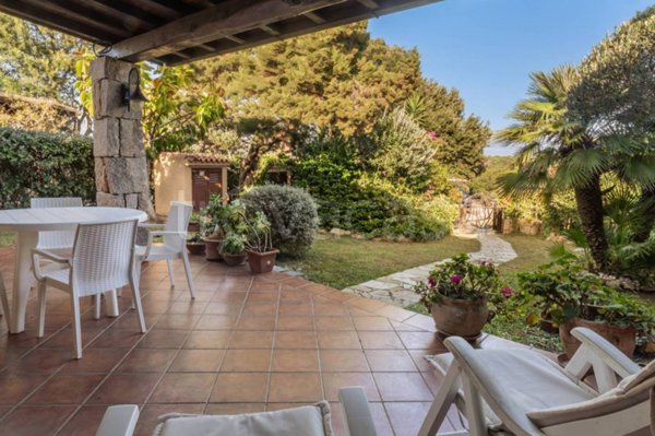 casa indipendente in vendita a Santa Teresa Gallura