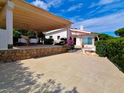 casa indipendente in vendita a Santa Teresa Gallura
