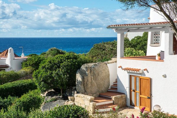 casa indipendente in vendita a Santa Teresa Gallura
