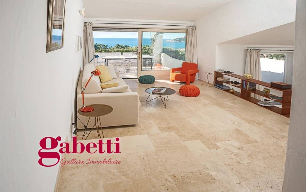 casa indipendente in vendita a Santa Teresa Gallura