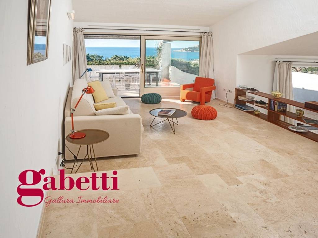 casa indipendente in vendita a Santa Teresa Gallura