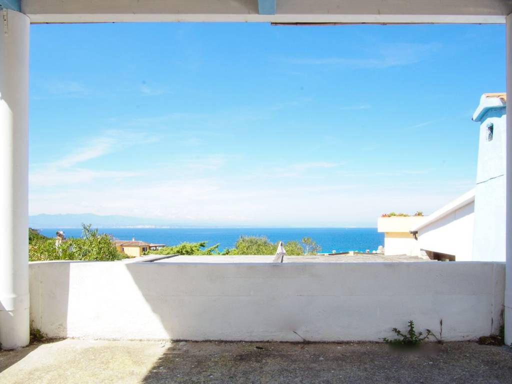 casa indipendente in vendita a Santa Teresa Gallura