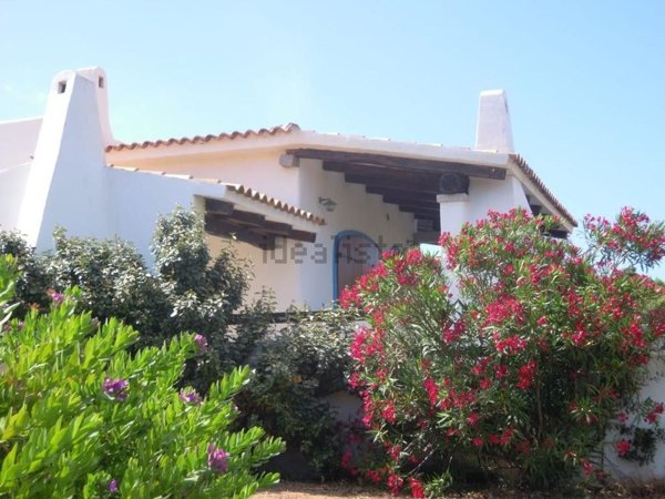 casa indipendente in vendita a Santa Teresa Gallura