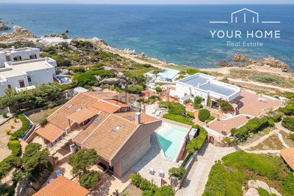 casa indipendente in vendita a Santa Teresa Gallura