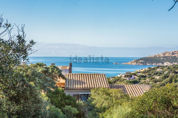 casa indipendente in vendita a Santa Teresa Gallura